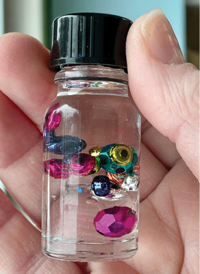 Mini sensory bottle